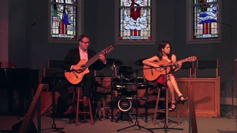 Entre Deux Eaux, Une Guitare Pleine de Souffrance et d'Espoir Vibrant